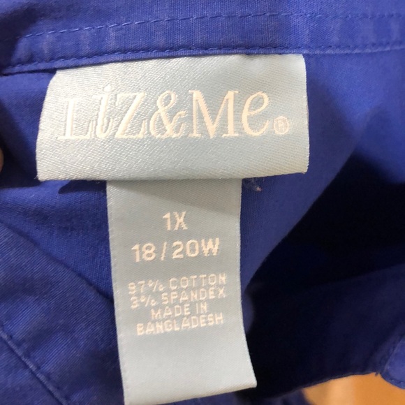 Liz & Me Button Down Top - Picture 4 of 4